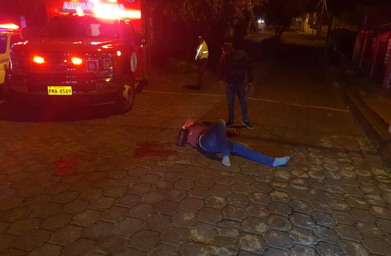 Dos heridos y un falconiano abatido en tiroteo con policía en Quito