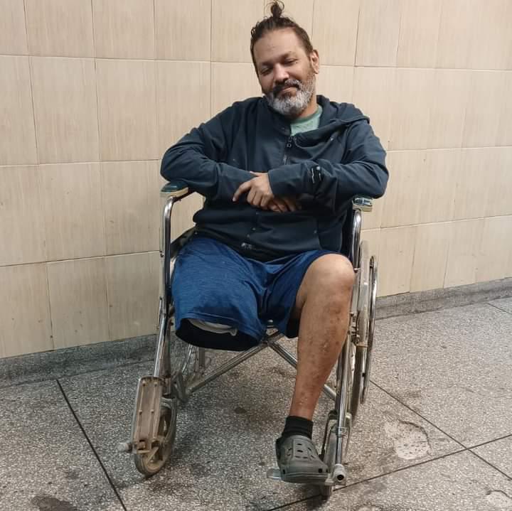«Ya no es la pierna, ahora es su vida la que está en riesgo» | Raúl Olivari clama por una medida humanitaria